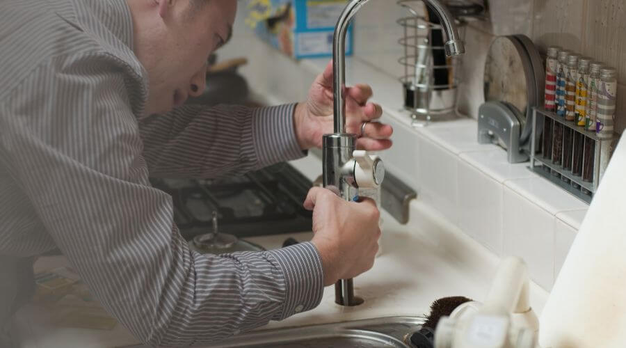 Professional expert plumbing services in Naperville, IL
